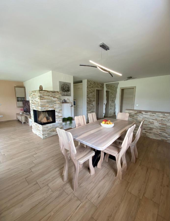 Hisa Helena Villa Kranj Buitenkant foto